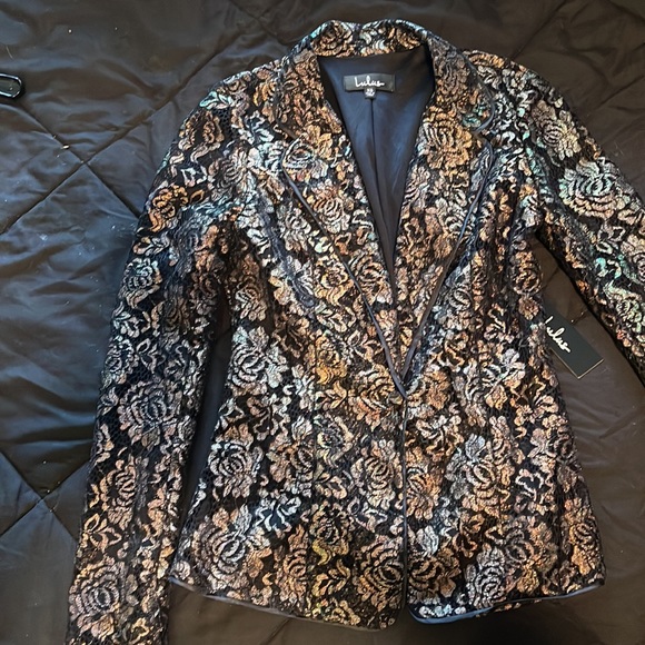Jacket - Picture 4 of 8
